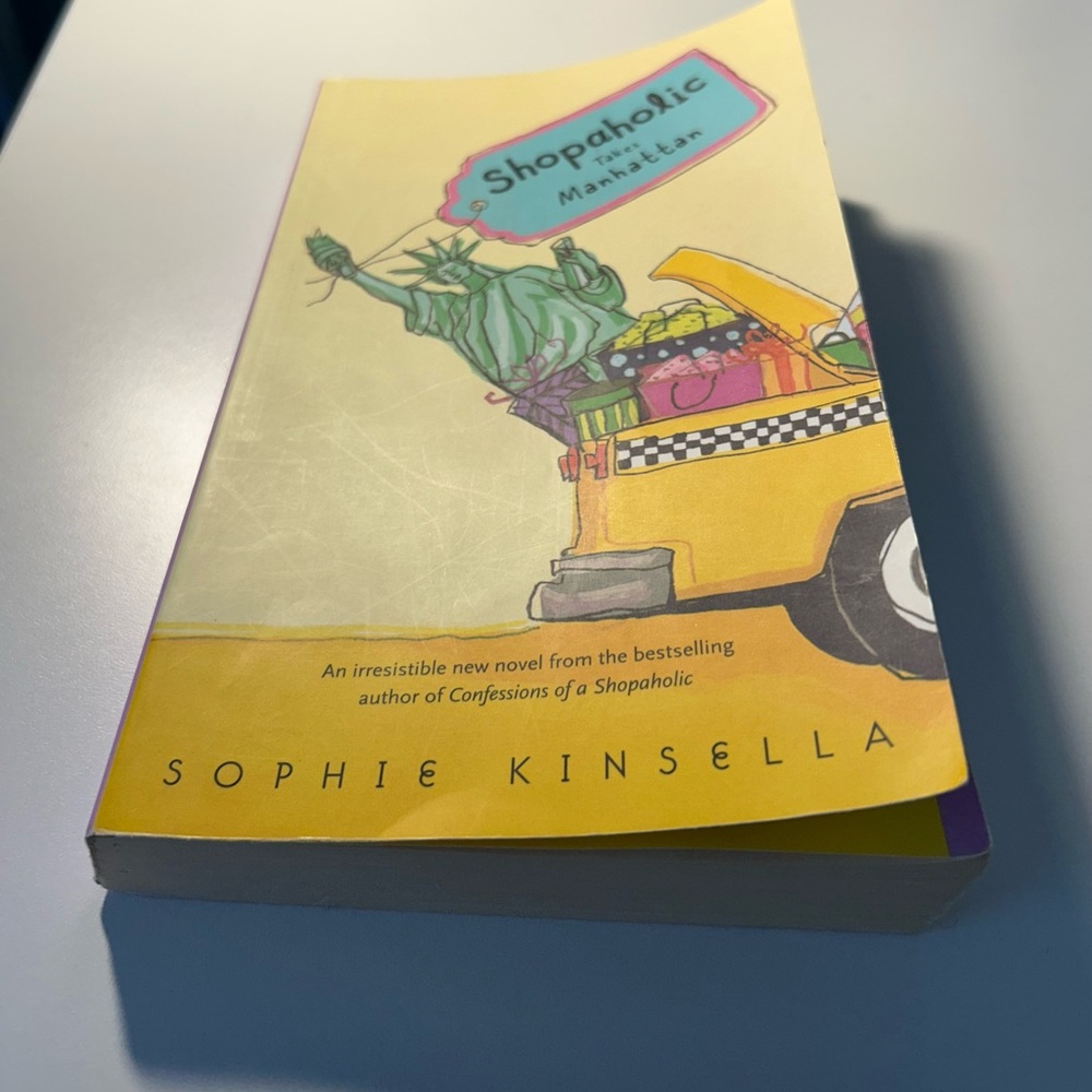 Shopaholic Takes Manhattan by Sophie Kinsella
